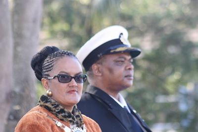 Sailors salute Knysna mayor